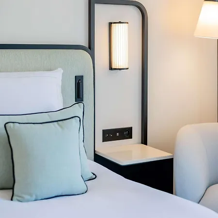 Hotel Mondrian